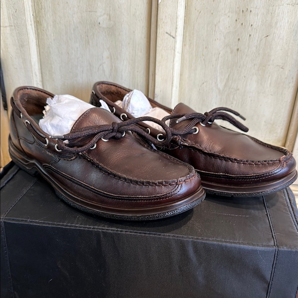 Sebago Brown Leather Boat Shoes with Classic Design